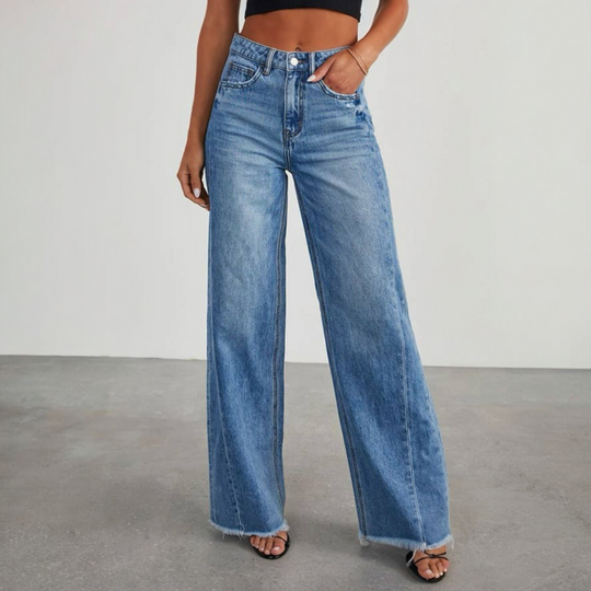 Aliyah Frayed Hem Jeans